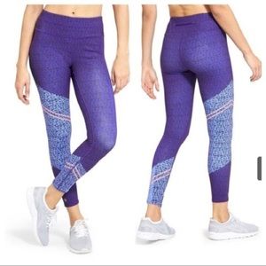 Athleta Camo Asym Sonar 7/8 Tight